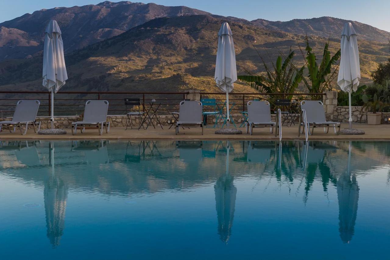 Grosses Haus Mit Traumhaftem Ausblick Georgioupoli Exterior foto