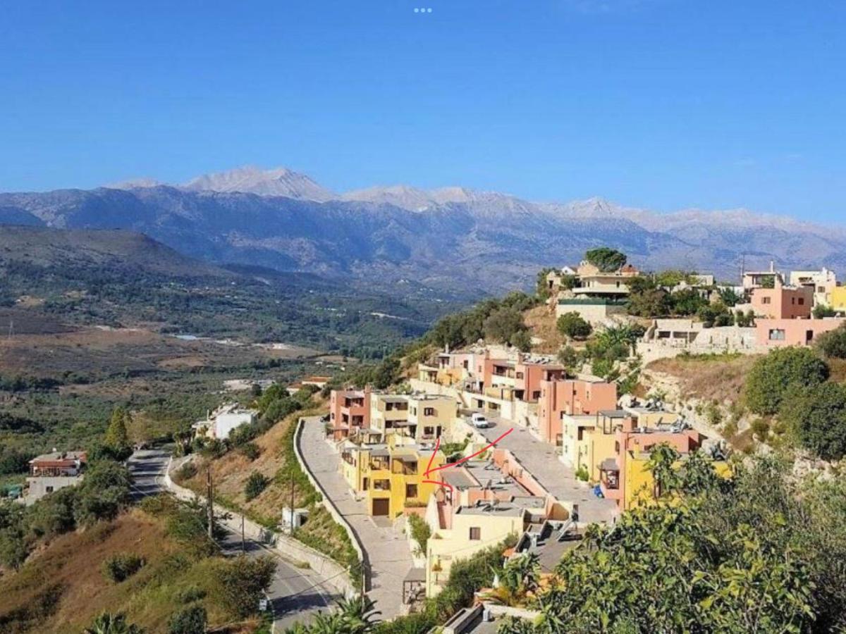 Grosses Haus Mit Traumhaftem Ausblick Georgioupoli Exterior foto